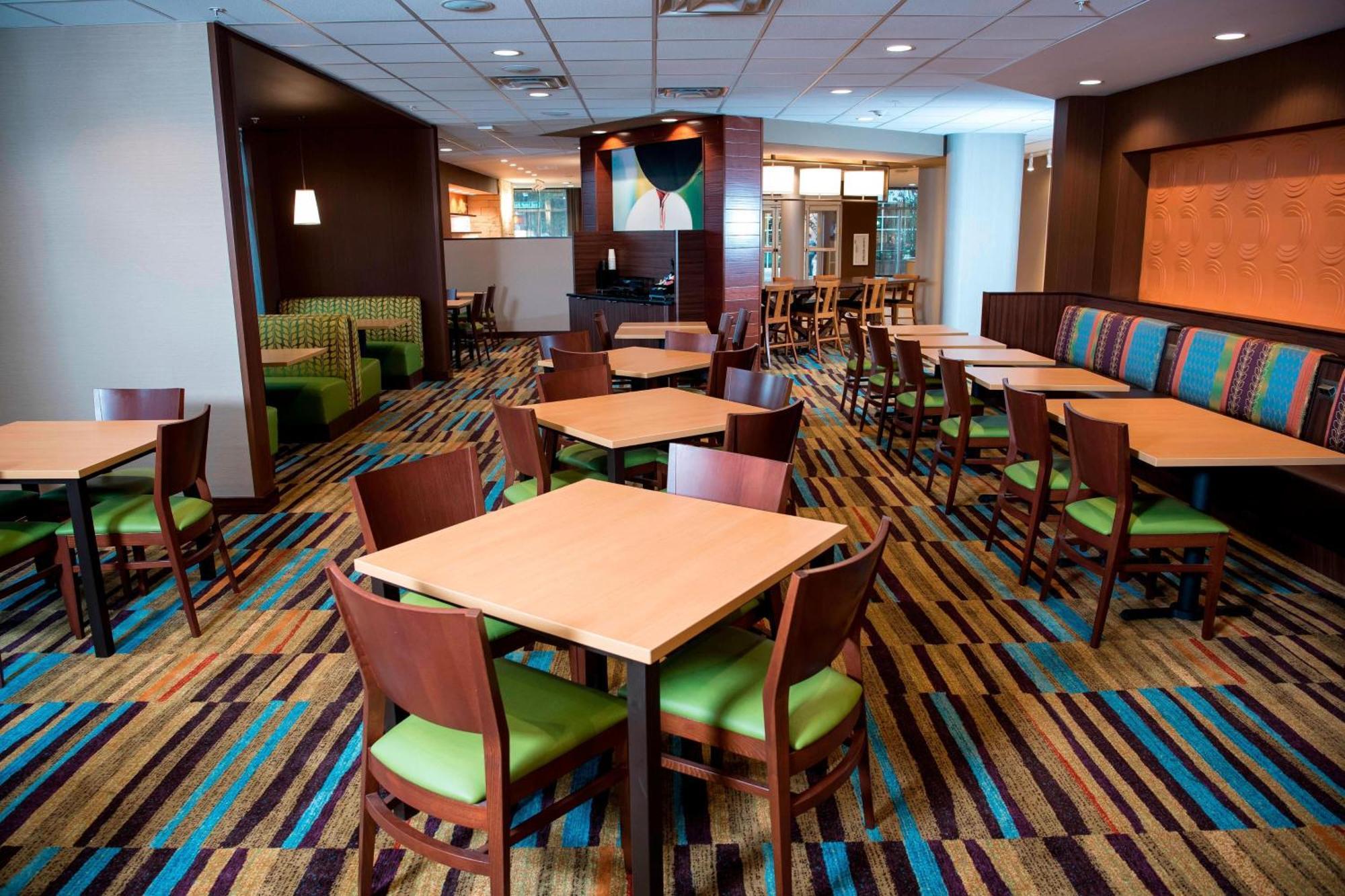 Fairfield Inn & Suites By Marriott Cincinnati Uptown/University Area Extérieur photo