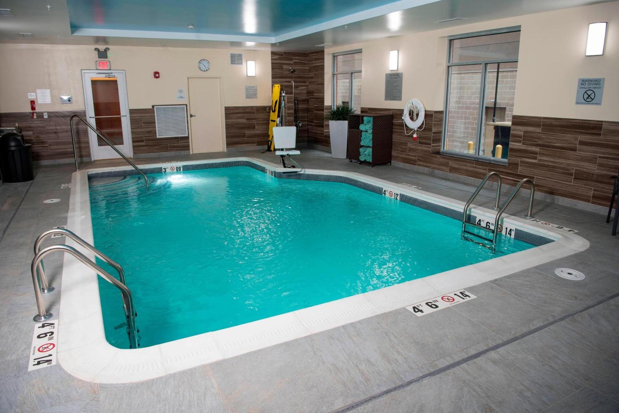 Fairfield Inn & Suites By Marriott Cincinnati Uptown/University Area Extérieur photo