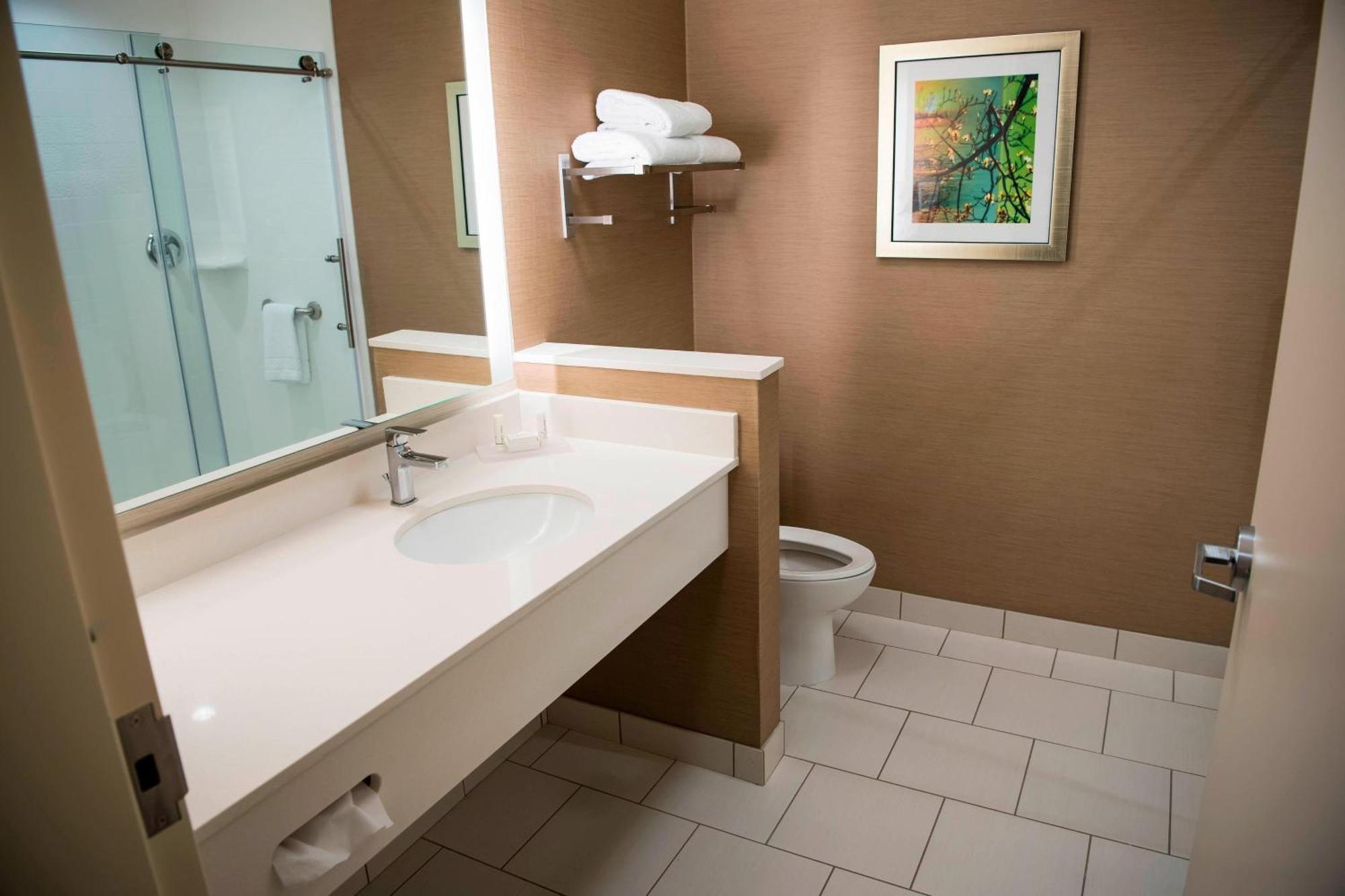 Fairfield Inn & Suites By Marriott Cincinnati Uptown/University Area Extérieur photo