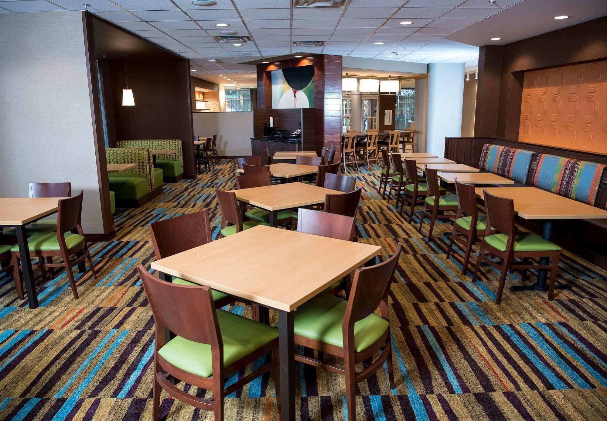 Fairfield Inn & Suites By Marriott Cincinnati Uptown/University Area Extérieur photo